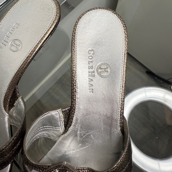 Cole Haan Gray Silver Women's Strappy Sandals (8) - Picture 6 of 9